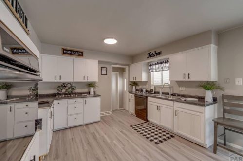 112 Cornell Cir, Pueblo CO  81005-1613 exterior