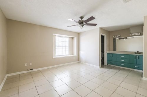 6726 Grant Dr, Richmond TX  77469-5953 exterior