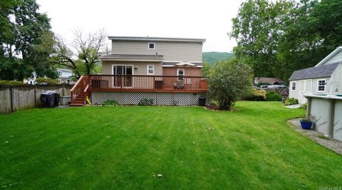 2 Wilson St, Greenwood Lake, NY 10925-2100