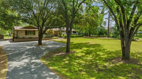 3863 Oak Tree Ln, Loomis, CA 95650-9316