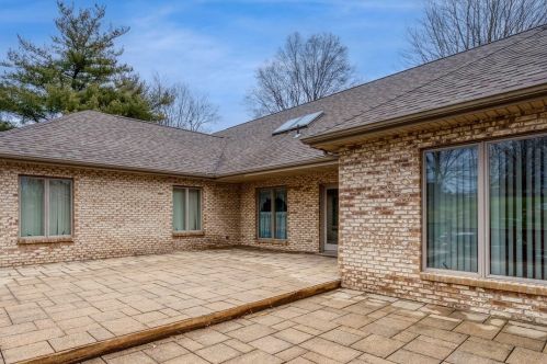 240 Logan Rd, Gibsonia, PA 15044-6092