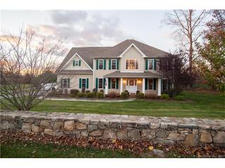 166 Soundview Ave, Huntington CT  06484-2141 exterior