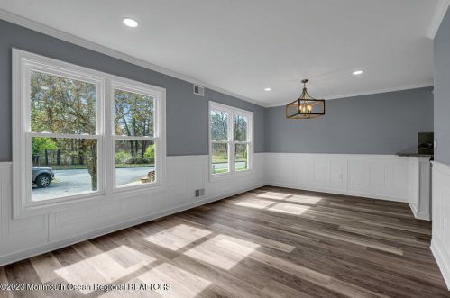 2 Taylor Ct, Lakewood NJ  08701-7317 exterior