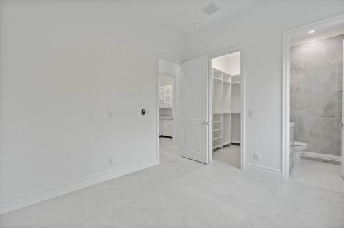 7160 Mellen Ln, Jupiter FL 33478-4640 exterior