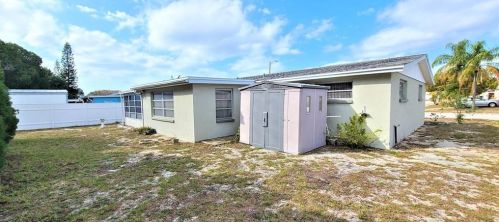 7420 Gulf Highlands Dr, Port Richey, FL 34668-1521
