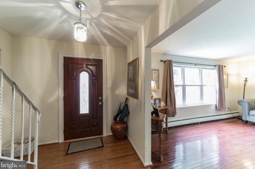 1020 Woodland Ave, Norristown, PA 19403-3816