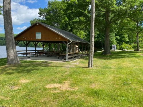 48 Glenbrook Dr, Fredon NJ  07860-6584 exterior