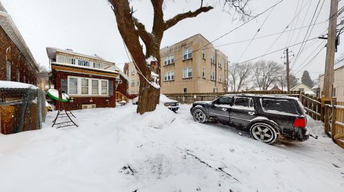 2421 National Ave, Milwaukee WI  53204-1014 exterior