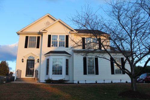 76 Cannon Ridge Dr, Fredericksburg, VA 22405-5780