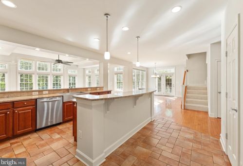 43530 Butler Pl, Leesburg VA 20176-7428 exterior