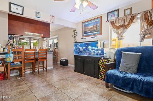 2334 Alexander St, Oxnard CA 93033-4706 exterior