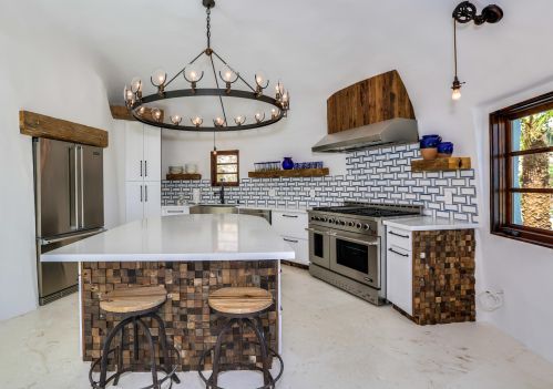 400 Camino Alturas, Palm Springs CA  92264-8996 exterior