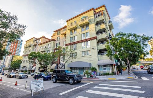 1501 Front St, San Diego CA  92101-2973 exterior