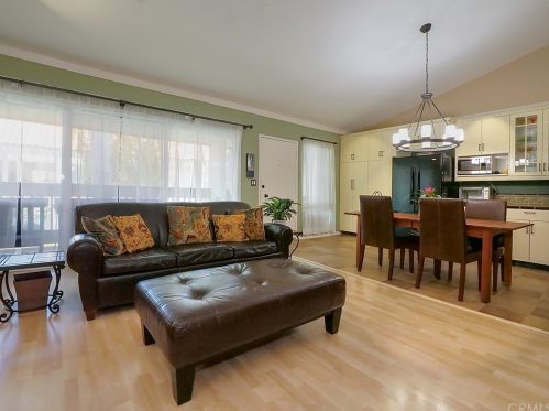633 Prospect Ave, Redondo Beach, CA 90277-4464