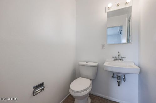 5911 Dailey St, Glendale AZ 85306-4022 exterior