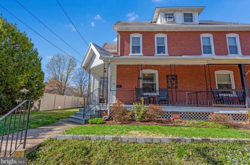 102 6th St, Lansdale, PA 19446-2429