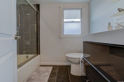 5 Monaco Ave, Floral Park NY  11003-4209 exterior