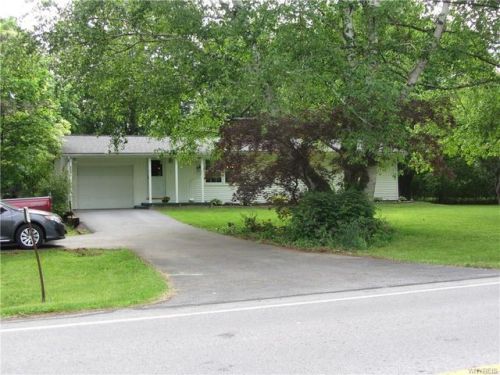 8524 Indian Falls Rd, Pembroke, NY 14036-9641