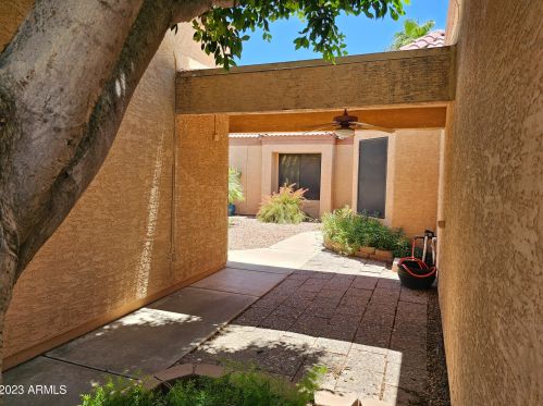 7419 Oraibi Dr, Glendale, AZ 85308-5613
