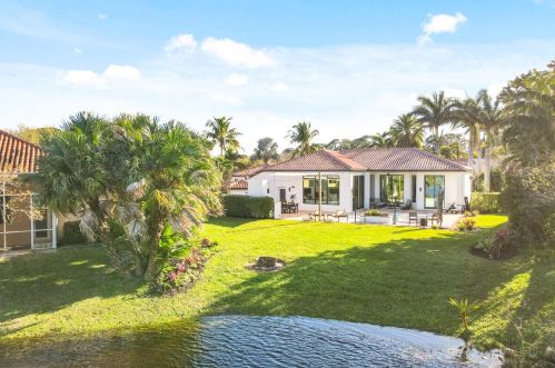9979 Osprey Pointe Dr, Hobe Sound FL  33455-3023 exterior