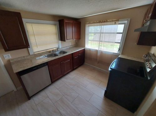 824 Orange St, Kissimmee FL  34741-4138 exterior