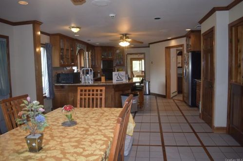 289 Pine Grove Rd, Middletown NY  10940-7587 exterior