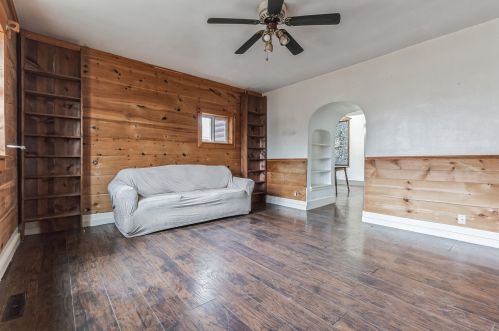 206 7th St, Perkinstown, WI 54451-1562