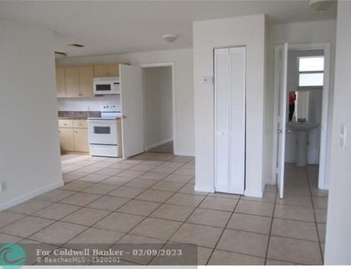 250 9th St, Dania Beach FL  33004-4439 exterior