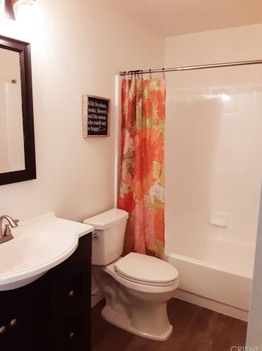 2128 Guerne Ave, Simi Valley CA  93063-2728 exterior