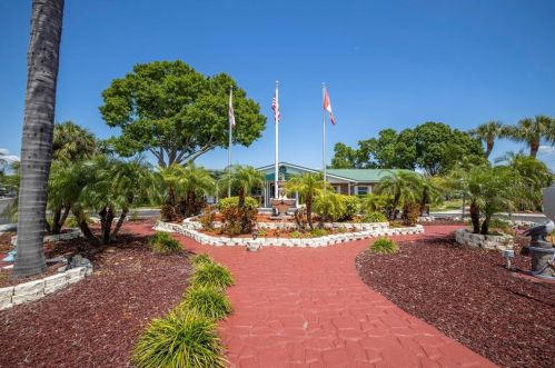82065 G St, Pinellas Park FL  33781-1728 exterior