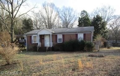 820 Stuart St, Eden, NC 27288-3139