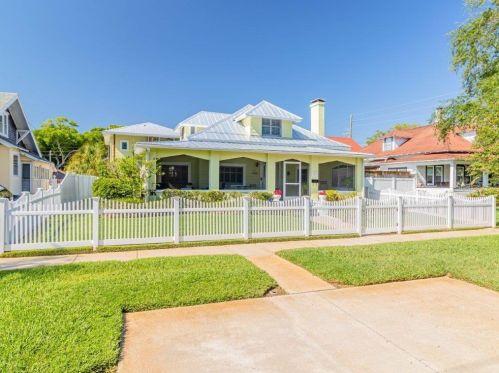 7407 1st Ave, Saint Petersburg, FL 33710-7416