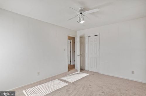 166 Hyde Park Ln, Charles Town WV  25414-4545 exterior