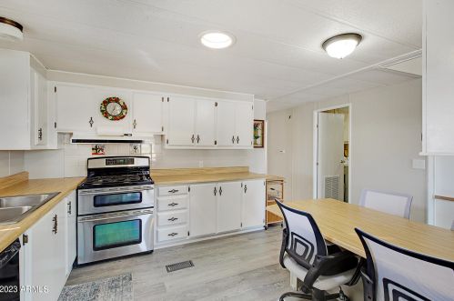 2361 Higley Rd, Mesa AZ  85215-1204 exterior