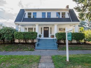 3710 32 Pl, Portland OR  97212-1712 exterior