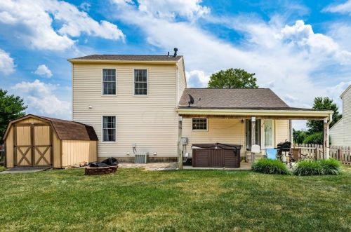 704 Osborn Dr, Pataskala OH  43062-7444 exterior