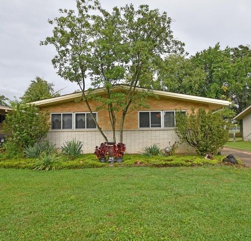 8878 Fontainebleau Ter, Cincinnati, OH 45231-4804