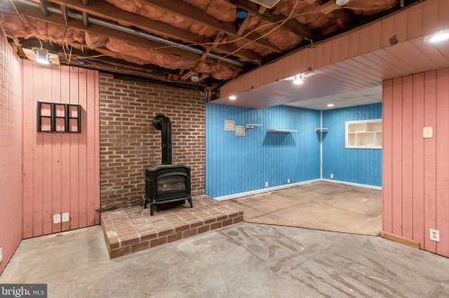306 Schoolhouse Rd, Smithville PA  17560-9701 exterior