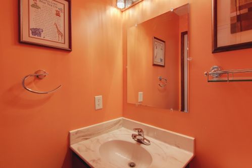 1221 Irving Ave, Minneapolis MN 55419-1126 exterior