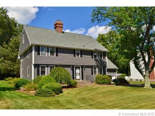 49 Old Post Rd, Hartford, CT 06109-3951