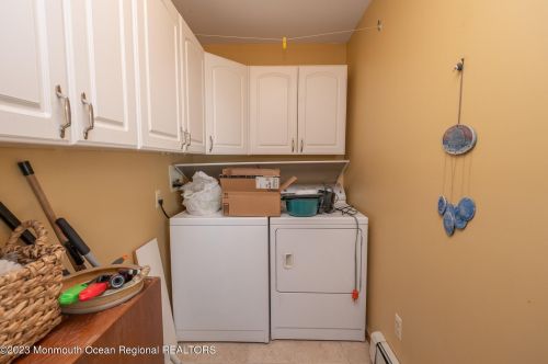 4 Fletcher Pl, Island Heights NJ  08732-7748 exterior