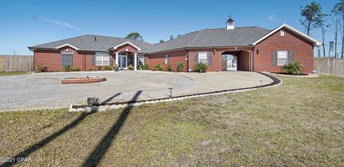 1724 40th Pl, Lynn Haven FL  32444-5304 exterior