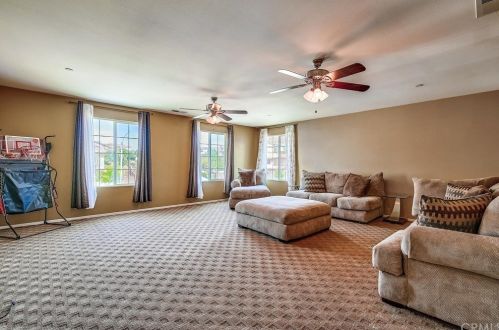 34121 Camelina St, Lake Elsinore CA  92532-2958 exterior
