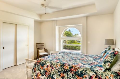 1450 Sand Castle Rd, Sanibel FL  33957-3623 exterior