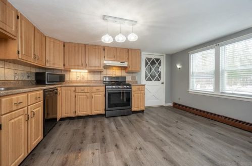 277 Cooper Rd, Glocester RI  02814-1447 exterior