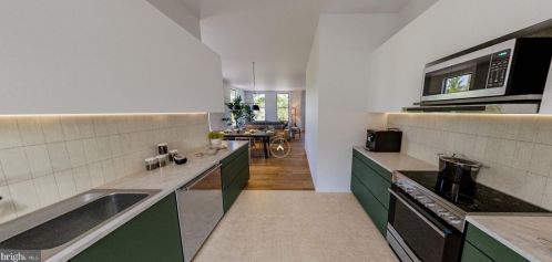 43 4th St, Lansdale, PA 19446-2601