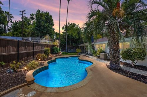 237 Eucalyptus Dr, Redlands CA  92373-7122 exterior
