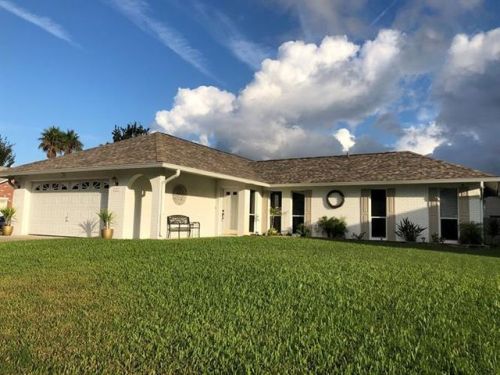 331 Pine Breeze Dr, Edgewater FL  32141-5829 exterior