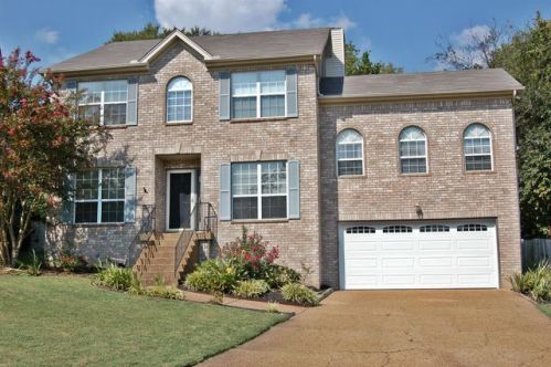 104 Dover Ct, Hendersonville, TN 37075-3567