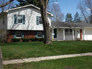 2332 Country Squire Ln, Toledo, OH 43615-2733